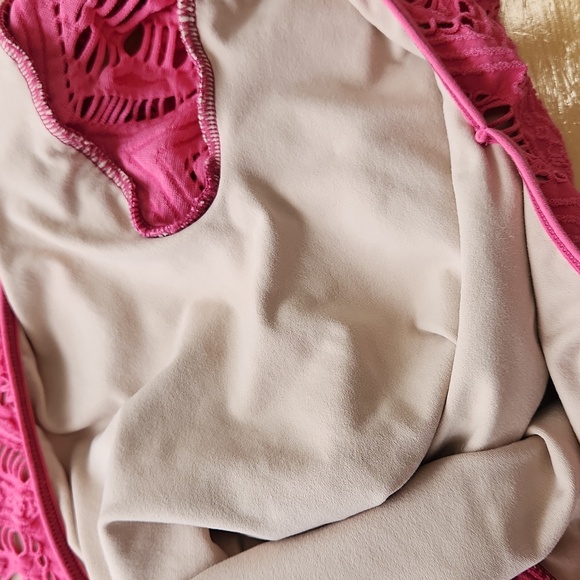 Bebe Lace Overlay Fitted Long Sleeve Dress Pink Cream M L - Picture 8 of 15